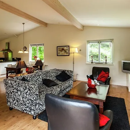 Chalet Spacious Chalet With Fenced Garden In Forest In Vieuxville